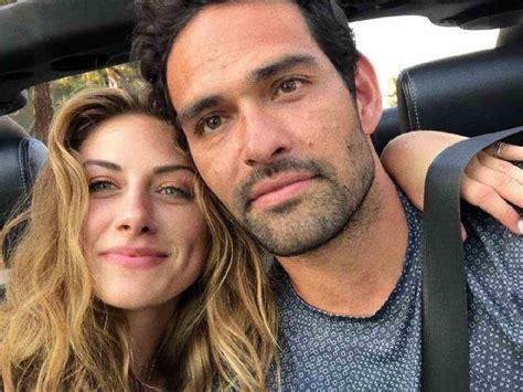 mark sanchez and wife